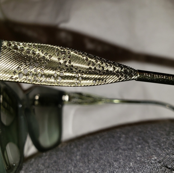 Burberry Sage Green Sunglasses - Picture 7 of 9